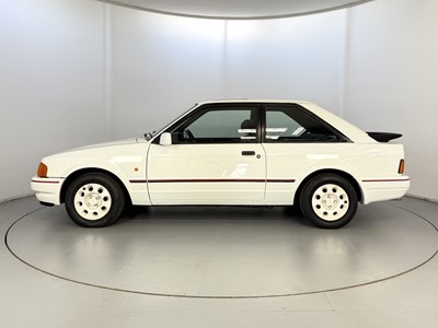 Lot 48 - 1987 Ford Escort XR3i