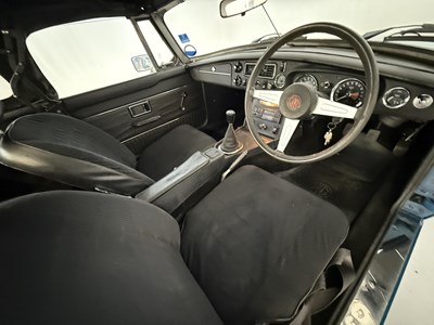 Lot 2 - 1975 MG B Roadster
