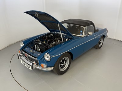 Lot 2 - 1975 MG B Roadster