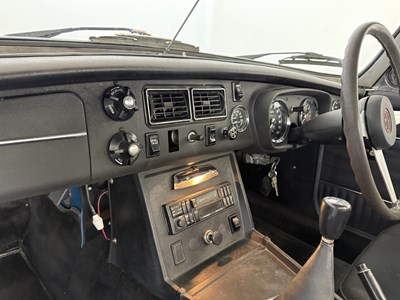Lot 2 - 1975 MG B Roadster