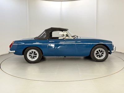 Lot 2 - 1975 MG B Roadster