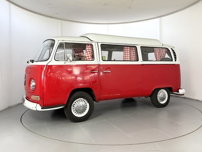 Lot 9 - 1971 Volkswagen T2