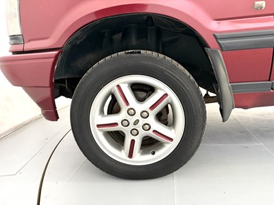 Lot 68 - 2001 Range Rover 4.0 Bordeaux