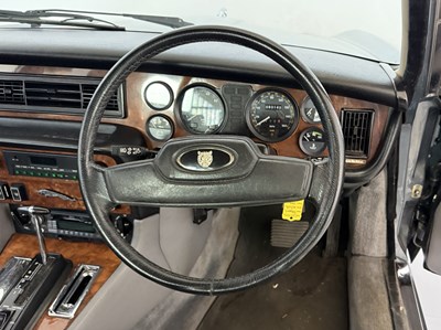 Lot 83 - 1986 Jaguar XJ12