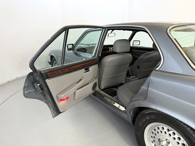Lot 83 - 1986 Jaguar XJ12