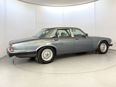 Lot 83 - 1986 Jaguar XJ12