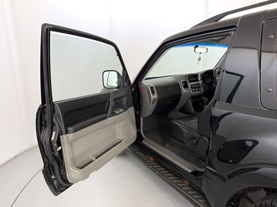 Lot 118 - 2006 Mitsubishi Shogun Warrior