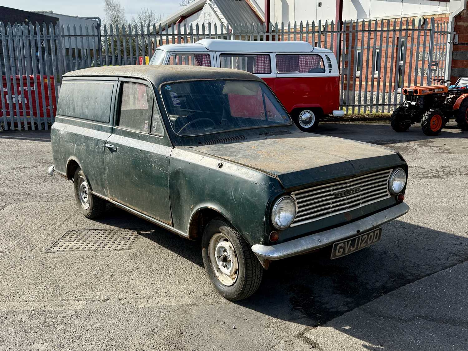 Lot 117 - Bedford HA110