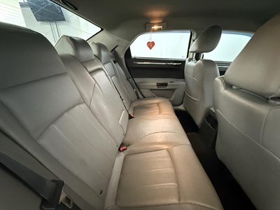 Lot 116 - 2008 Chrysler 300C