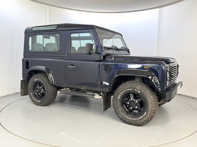 Lot 102 - 2000 Land Rover Defender 90 County