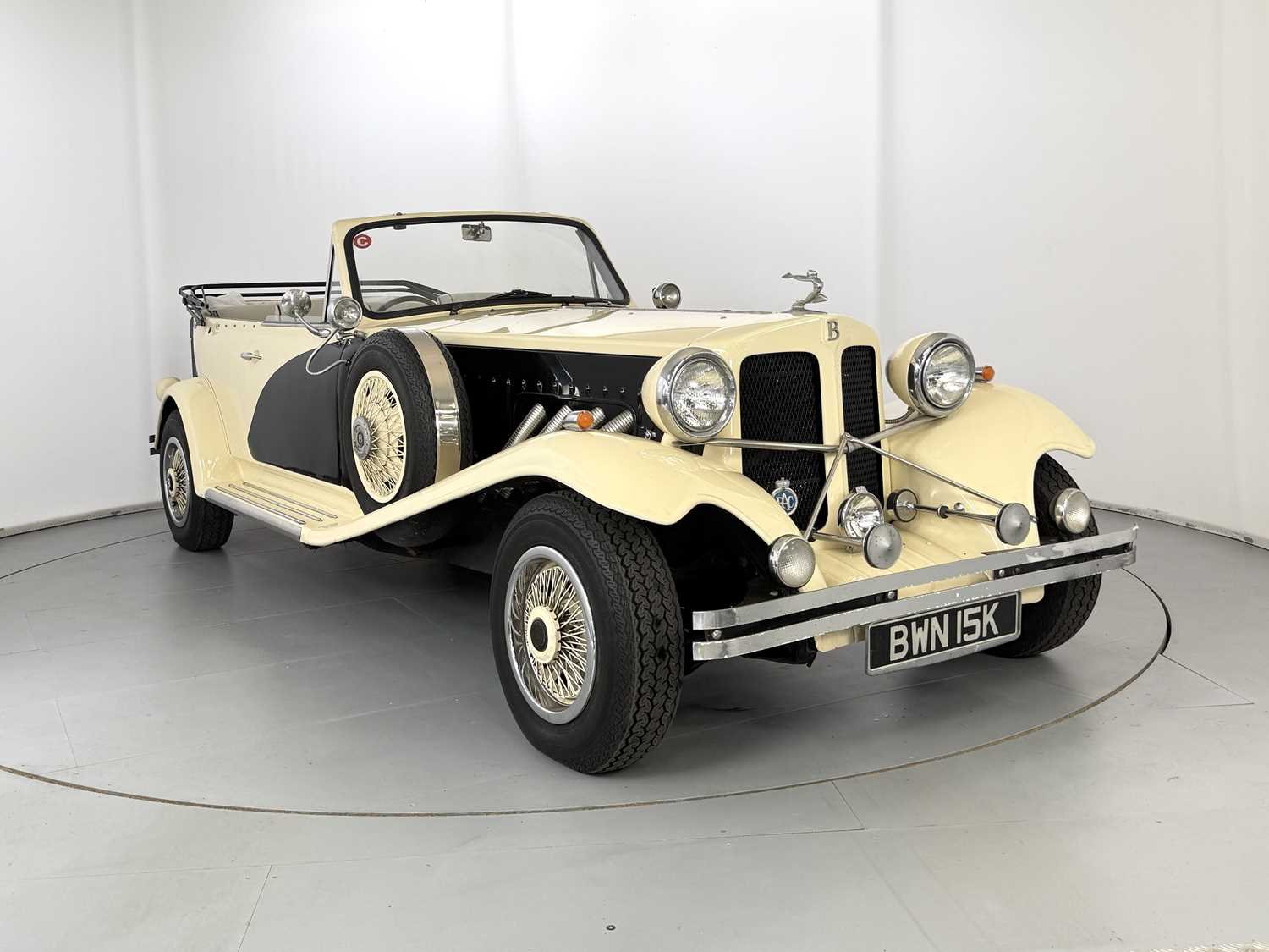 Lot 84 - 1971 Beauford Series 3