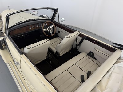 Lot 84 - 1971 Beauford Series 3