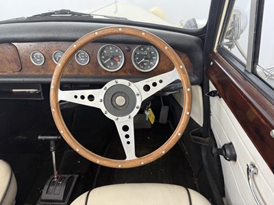 Lot 84 - 1971 Beauford Series 3