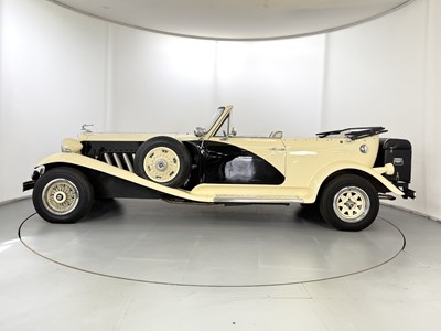 Lot 84 - 1971 Beauford Series 3