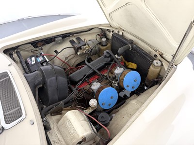Lot 43 - 1967 Volvo P1800S