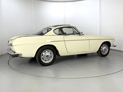 Lot 43 - 1967 Volvo P1800S