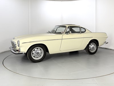 Lot 43 - 1967 Volvo P1800S