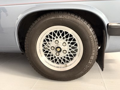 Lot 42 - 1988 Jaguar XJS V12 Cabriolet