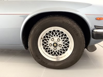 Lot 42 - 1988 Jaguar XJS V12 Cabriolet