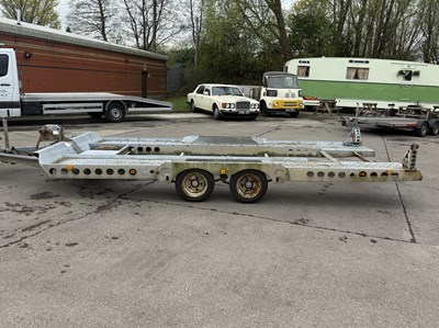 Lot 105 - Ifor Williams Twin Axle Trailer