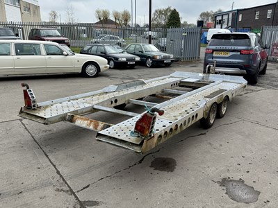Lot 105 - Ifor Williams Twin Axle Trailer