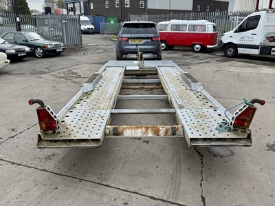 Lot 105 - Ifor Williams Twin Axle Trailer