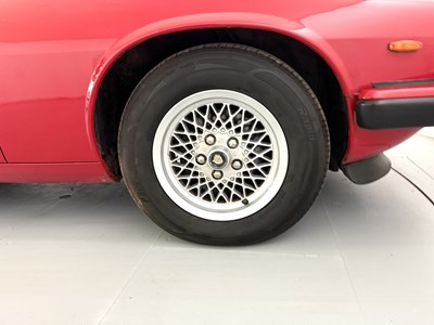 Lot 5 - 1989 Jaguar XJS