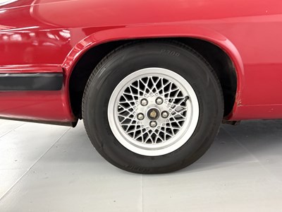 Lot 5 - 1989 Jaguar XJS
