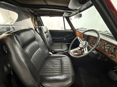 Lot 16 - 1971 Triumph Stag