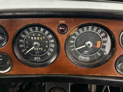 Lot 16 - 1971 Triumph Stag