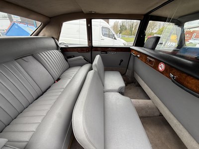 Lot 72 - 1989 Daimler Limo