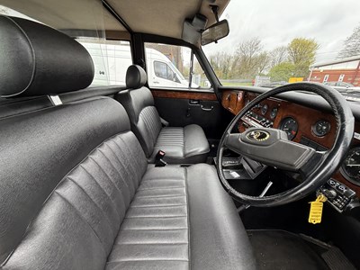 Lot 72 - 1989 Daimler Limo