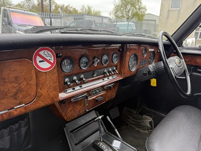 Lot 72 - 1989 Daimler Limo