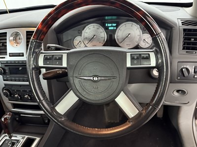 Lot 2007 Chrysler 300C