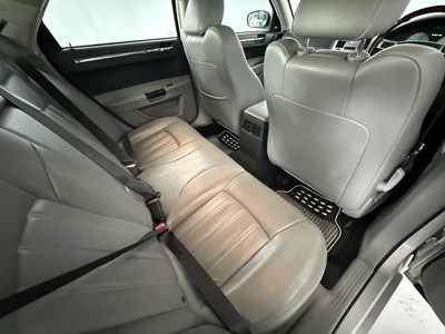 Lot 2007 Chrysler 300C