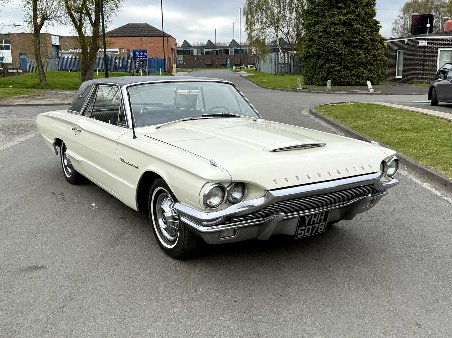 Lot 53 - 1964 Ford Thunderbird