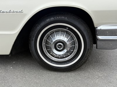 Lot 53 - 1964 Ford Thunderbird