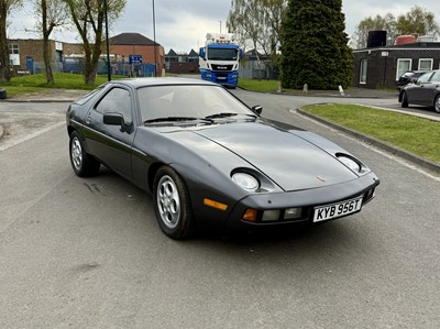 Lot 76 - 1979 Porsche 928