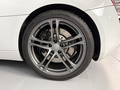 Lot 29 - 2011 Audi R8 Spider