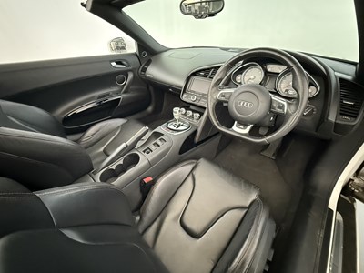 Lot 29 - 2011 Audi R8 Spider