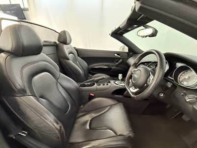 Lot 29 - 2011 Audi R8 Spider