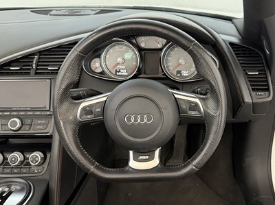 Lot 29 - 2011 Audi R8 Spider