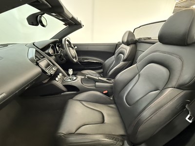 Lot 29 - 2011 Audi R8 Spider
