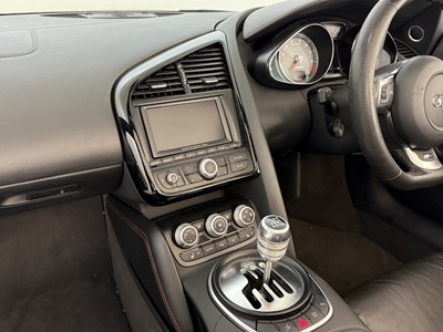 Lot 29 - 2011 Audi R8 Spider