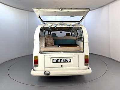 Lot 19 - 1971 Volkswagen T2 Camper