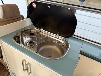 Lot 19 - 1971 Volkswagen T2 Camper