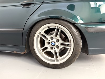 Lot 125 - 1998 BMW 523i