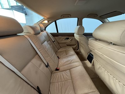 Lot 125 - 1998 BMW 523i