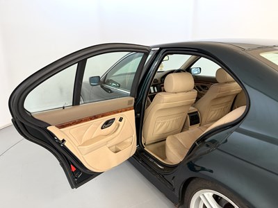 Lot 125 - 1998 BMW 523i