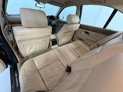 Lot 125 - 1998 BMW 523i